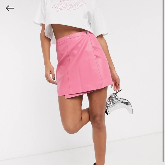 Pink Leather Skirt💕 - Picture 4 of 5
